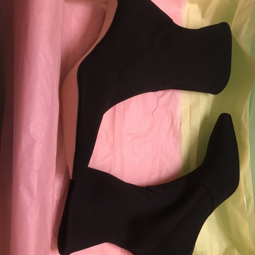 Never Worn Staurt Weitzman Black Booties